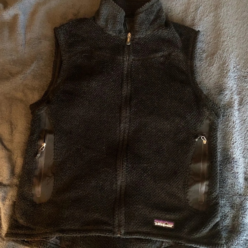 SOLD Patagonia Black Re-Tool Vest Medium